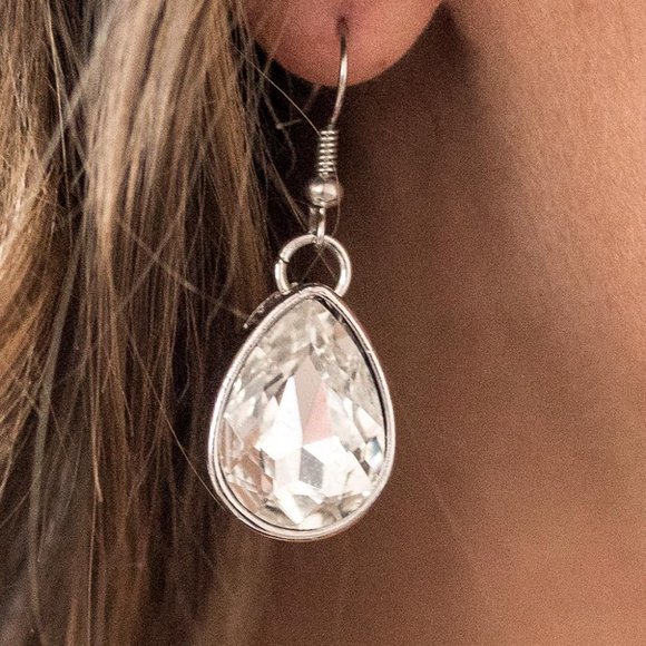 NWT silver diamond tear necklace and earring set - Picture 2 of 2